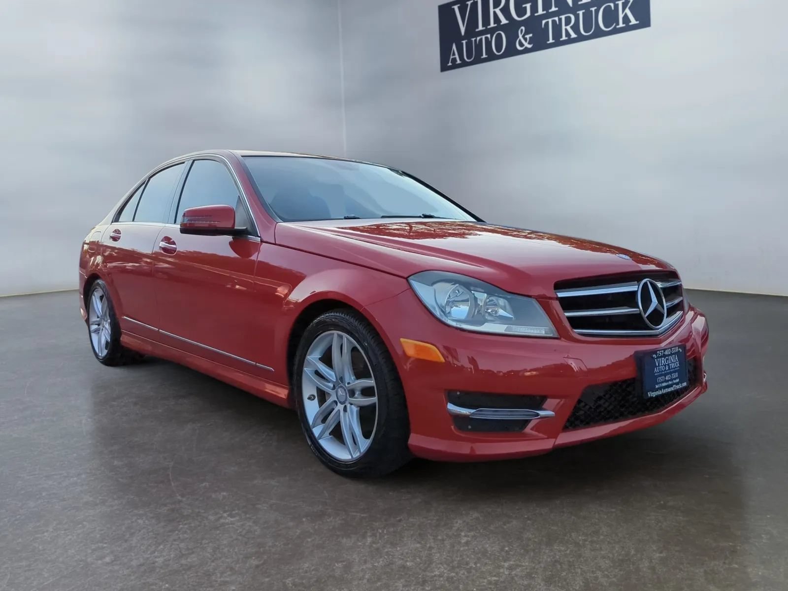 Used 2014 Mercedes-Benz C 250 Sedan image 5