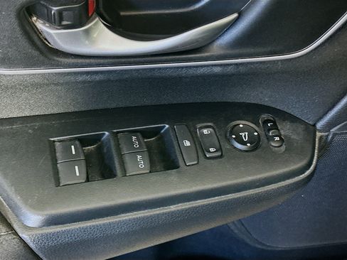Used 2017 Honda CR-V EX image 15
