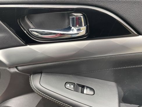 Used 2020 Nissan Maxima 3.5 SL w/ Floor Mat Group image 14