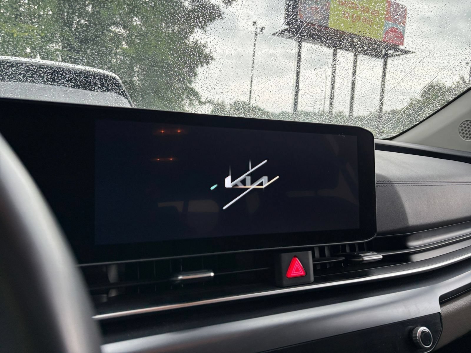 Used 2026 Kia Carnival FWD image 19
