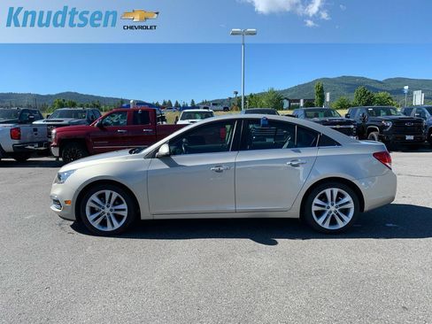 Used 2015 Chevrolet Cruze LTZ FWD image 4