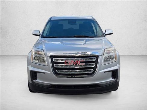 Used 2017 GMC Terrain SLE image 2