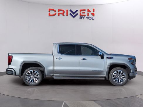 New 2026 GMC Sierra 1500 Denali w/ Denali Reserve Package image 5