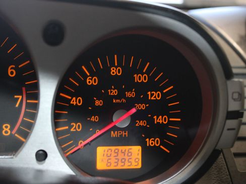 Used 2004 Nissan 350Z Touring w/ Aerodynamics Pkg image 13