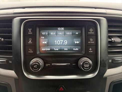 Used 2016 RAM 2500 Tradesman w/ Chrome Appearance Group AWD/4WD image 12