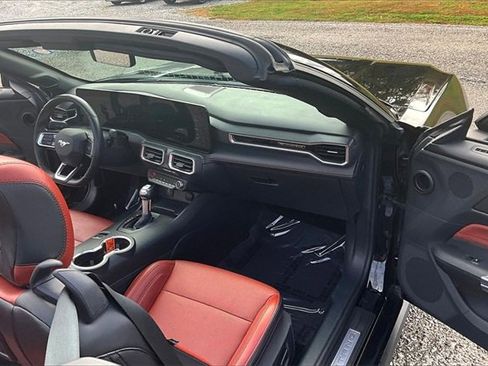 Used 2024 Ford Mustang Premium image 16