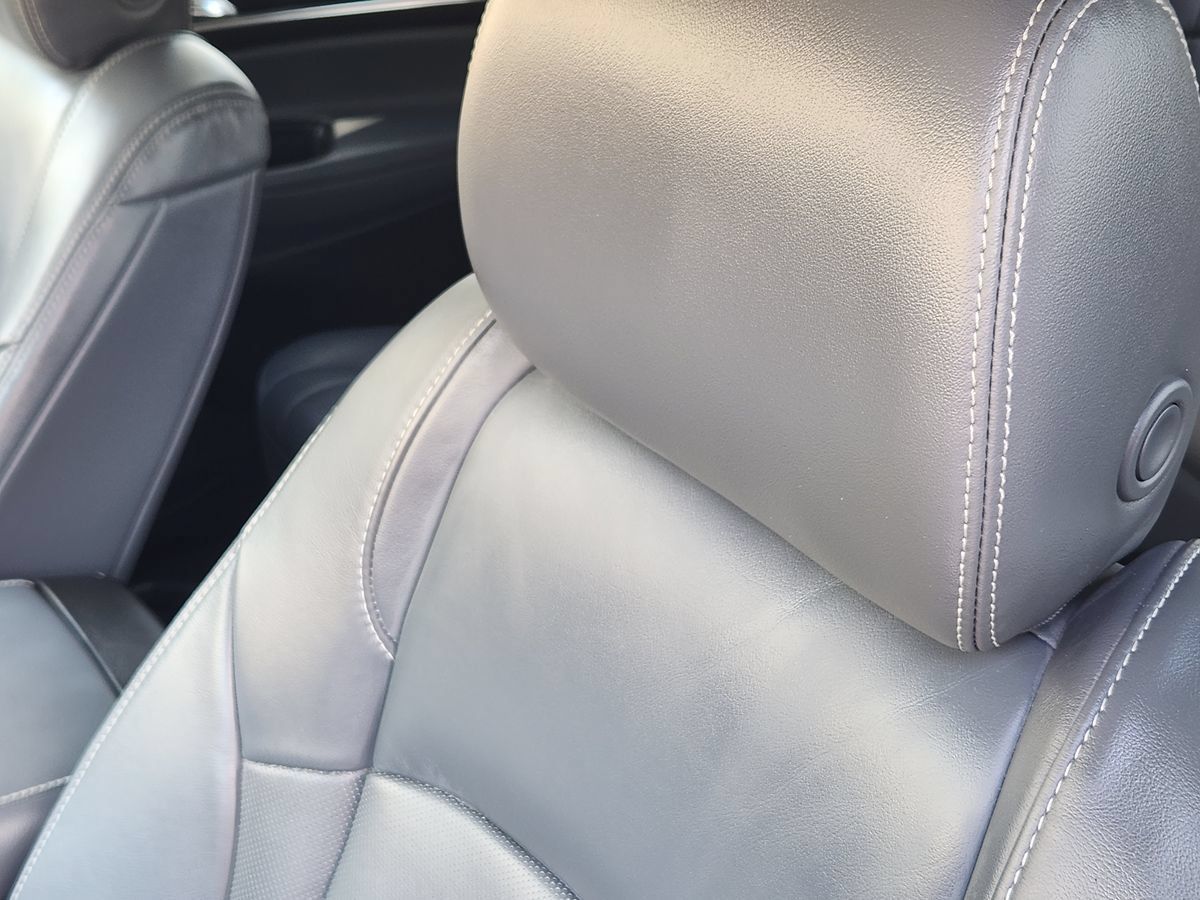 Used 2020 Buick Enclave Premium w/ Trailering Package, 5000 lbs. AWD/4WD image 32