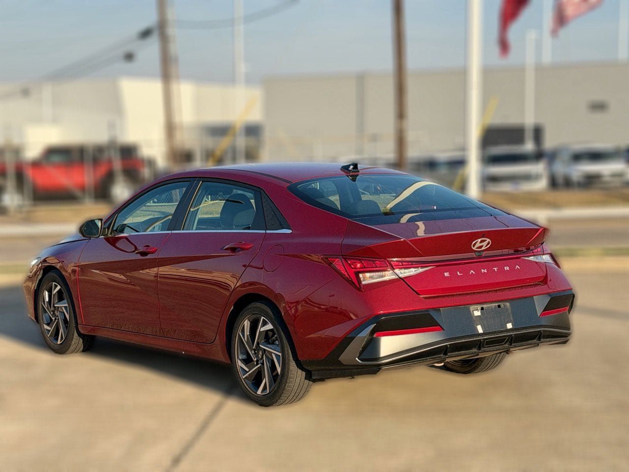 Used 2025 Hyundai Elantra SEL FWD image 5