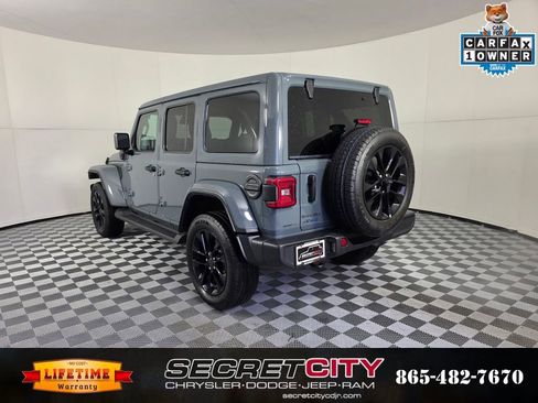 Used 2025 Jeep Wrangler Sahara 4xe image 5