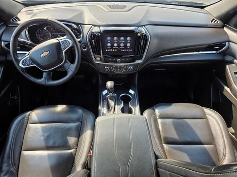 Used 2022 Chevrolet Traverse LT AWD/4WD image 41