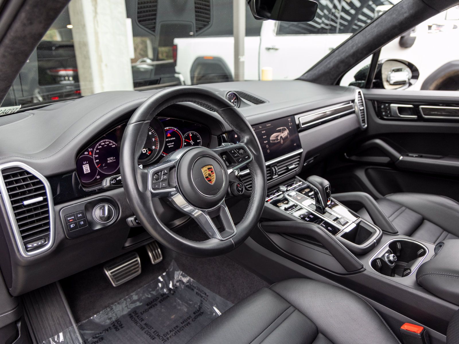 Certified 2023 Porsche Cayenne GTS AWD/4WD image 4