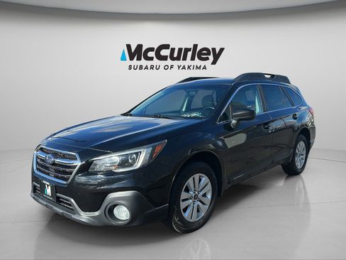 Used 2018 Subaru Outback 2.5i Premium image 14