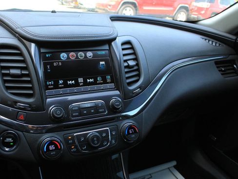 Used 2019 Chevrolet Impala Premier image 18