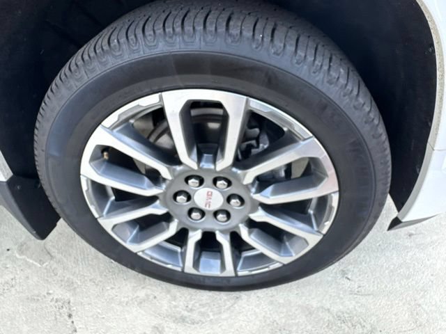 Used 2023 GMC Acadia Denali w/ Denali Technology Package AWD/4WD image 40
