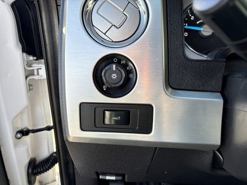 Used 2013 Ford F150 Platinum image 12