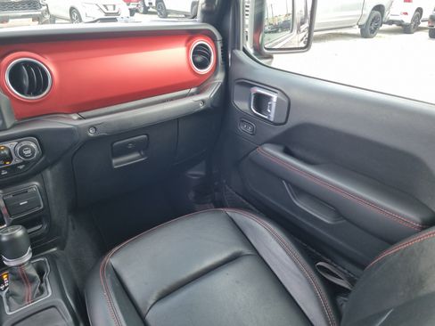Used 2022 Jeep Gladiator Rubicon w/ LED Lighting Group AWD/4WD image 14