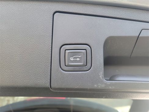 Certified 2023 Cadillac XT4 Sport image 30