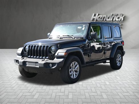 Used 2023 Jeep Wrangler Sport S image 5