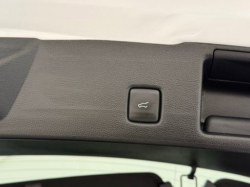 New 2024 Ford Escape SE w/ PHEV Premium Package image 5