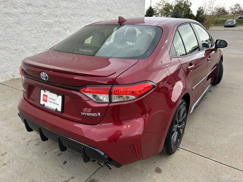 Certified 2024 Toyota Corolla SE w/ SE Package image 6
