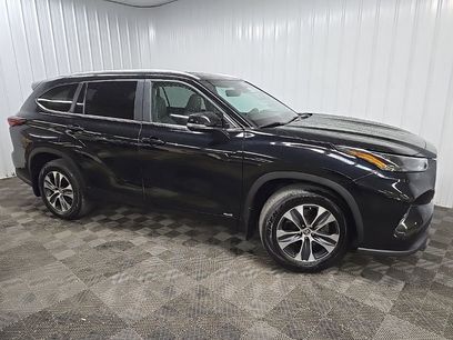Used 2024 Toyota Highlander XLE