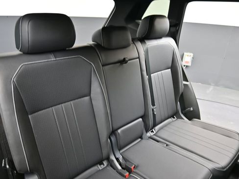 Certified 2024 Volkswagen Tiguan SE R-Line image 16