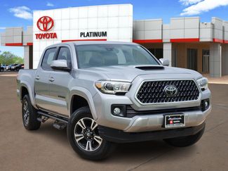 Used 2019 Toyota Tacoma TRD Sport image 1