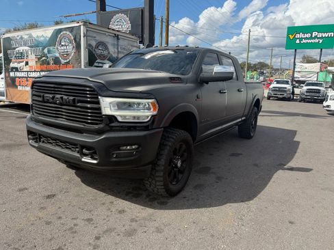 Used 2022 RAM 2500 Laramie AWD/4WD image 1