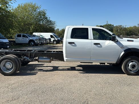 New 2026 RAM 5500 Tradesman image 6