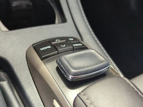 Used 2018 Lexus ES 350 w/ Luxury Package w/Wood Trim FWD image 24