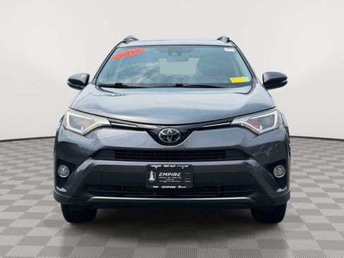 Used 2018 Toyota RAV4 XLE FWD image 2