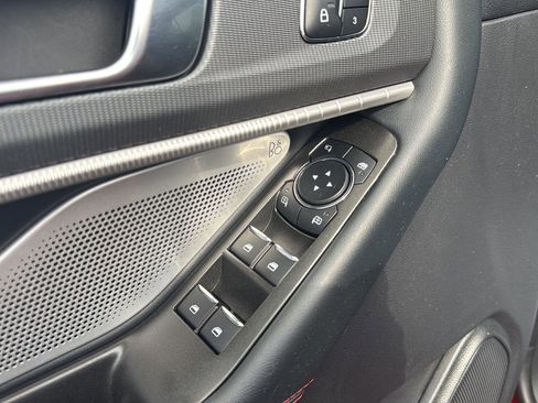 Used 2025 Ford Explorer ST AWD/4WD image 11