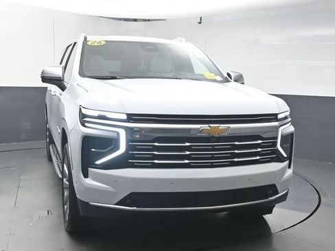 Used 2026 Chevrolet Suburban Premier RWD image 3