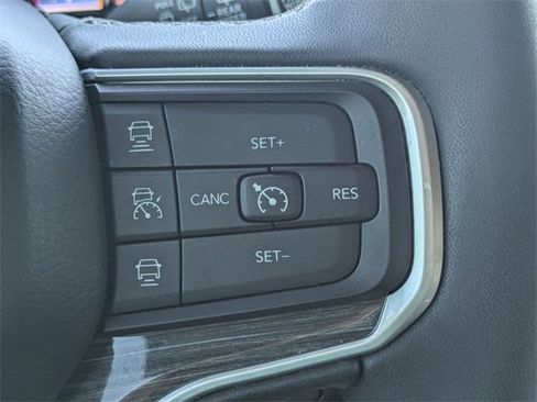 Used 2022 Jeep Wagoneer Series II image 28