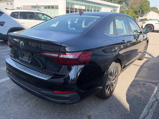 Used 2023 Volkswagen Jetta S FWD image 4