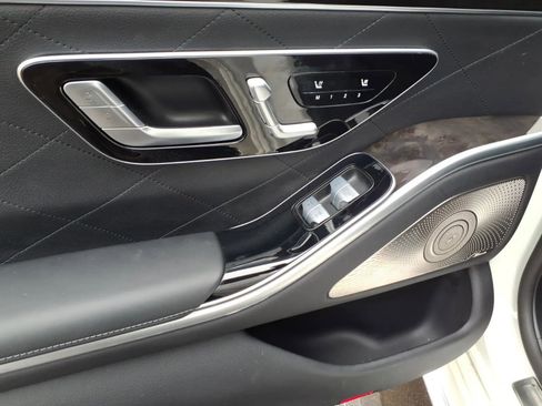 Used 2023 Mercedes-Benz S 580 4MATIC Sedan w/ AMG Line image 21