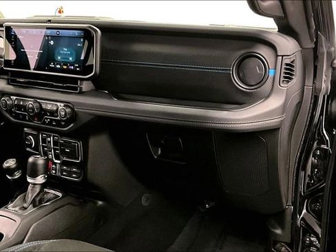 Used 2025 Jeep Wrangler Unlimited Rubicon 4xe w/ Safety Group AWD/4WD image 19