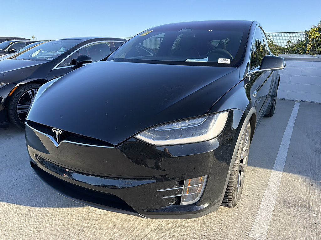 Used 2018 Tesla Model X 75D AWD/4WD image 2