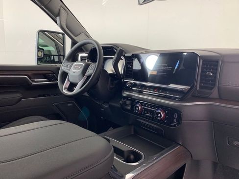 New 2026 GMC Sierra 2500 SLT w/ SLT Premium Package image 25
