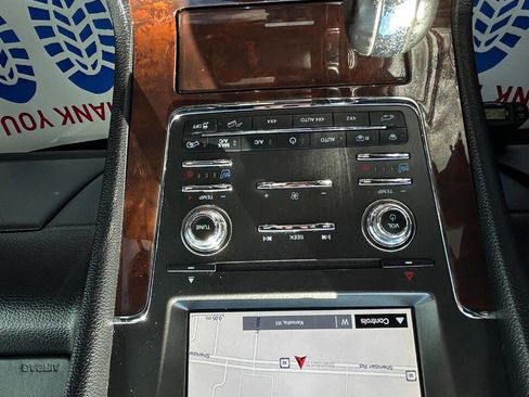 Used 2017 Lincoln Navigator Select image 29