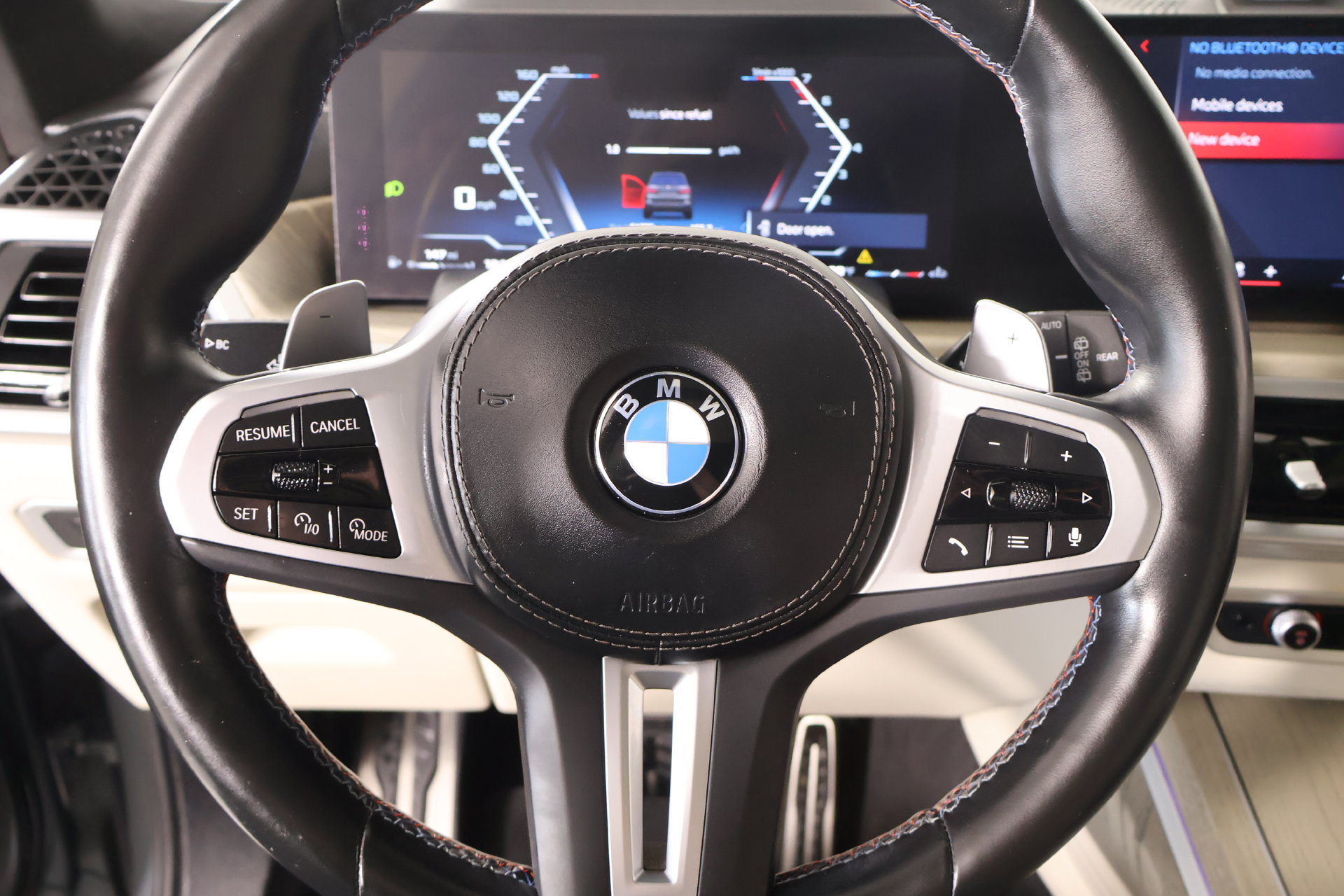 Used 2024 BMW X7 M60i w/ Executive Package AWD/4WD image 3