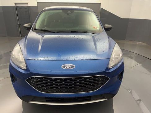 Used 2022 Ford Escape SE w/ Convenience Package AWD/4WD image 2