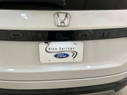 Used 2024 Honda Pilot EX-L image 6