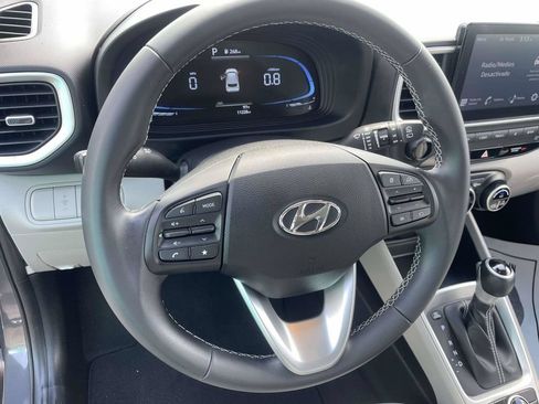 Certified 2024 Hyundai Venue SEL FWD image 14