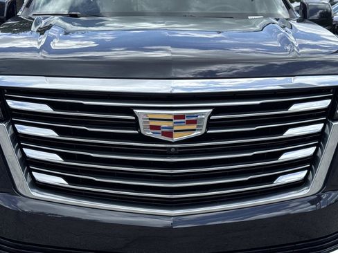 Certified 2024 Cadillac Escalade ESV Premium Luxury Platinum AWD/4WD image 8