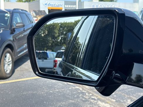 Used 2023 Ford Expedition Limited AWD/4WD image 37