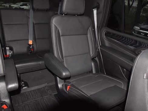 Used 2023 GMC Yukon Denali w/ LPO, Floor Liner Package image 22