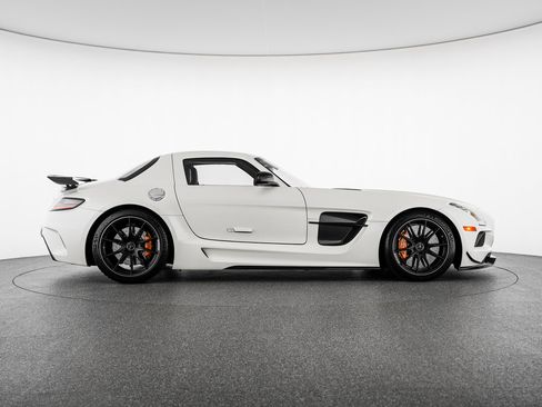 Used 2014 Mercedes-Benz SLS AMG Black Series image 7