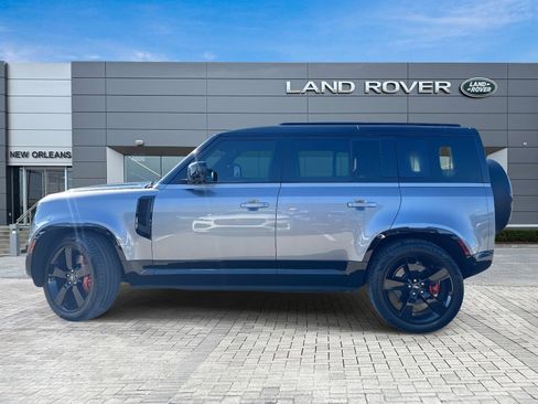 Used 2024 Land Rover Defender 110 X image 2