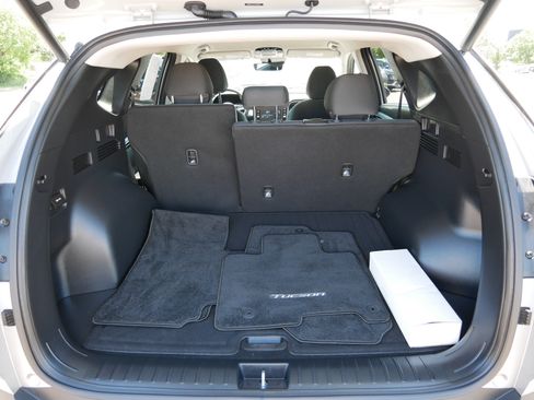 Certified 2023 Hyundai Tucson SEL AWD/4WD image 18